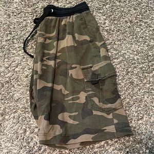 Men’s CSG camo cargo shorts 2XL